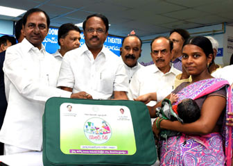 KCR-Kit-recieved-SKOCH-Award