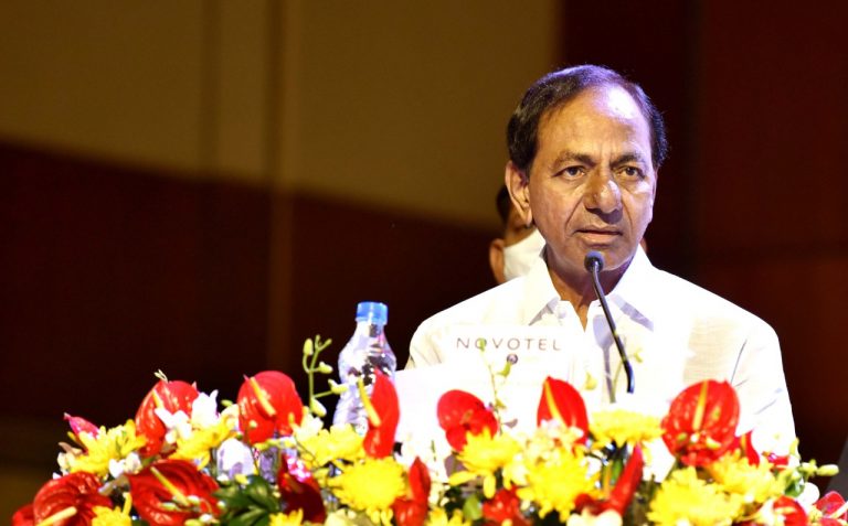 CM-KCR-addressing-at-IAMC-Curtain-Raiser-and-Stake-Holders-Conclave-at-Hyderabad