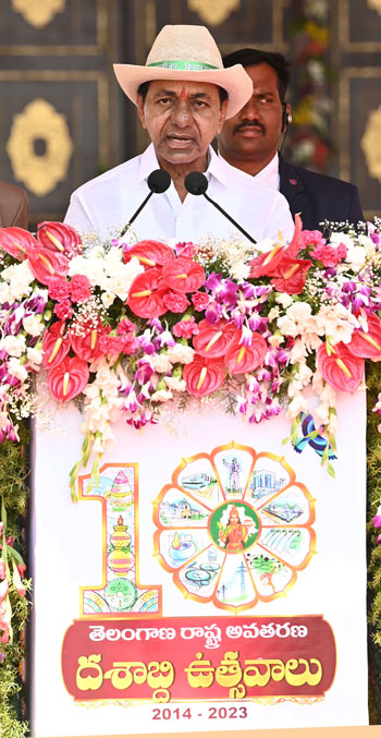 CM-Sri-KCR-addressing-in-Decennial-Celebrations-of-Telangana-Formation