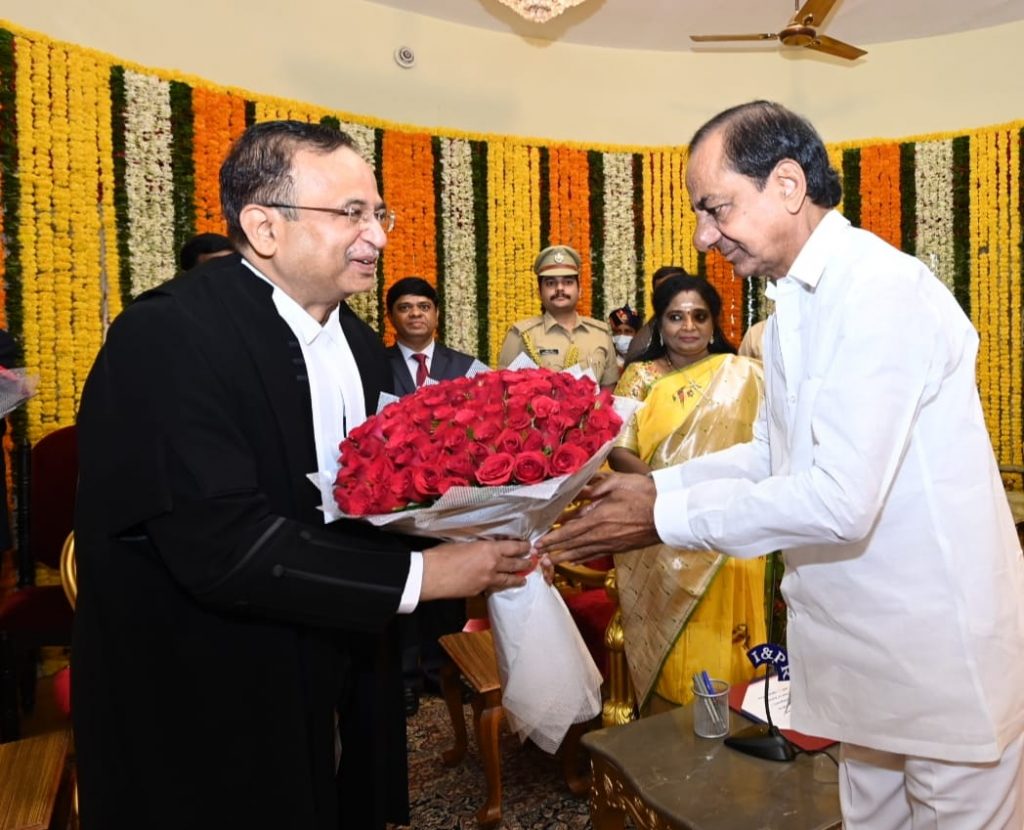 Oath-of-office-to-the-new-Chief-Justice